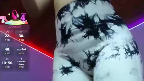 jazmin online show from September 2025 08:23:01 PM