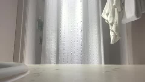 Jazzystelo online show from May 2026 09:43:01 PM