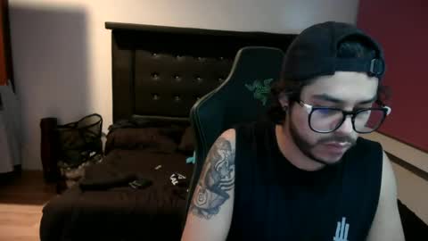 NiceD online show from December 2025 04:28:02 AM