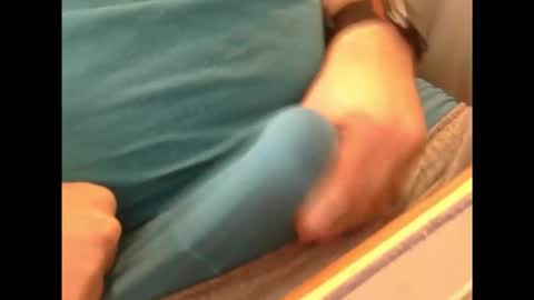 jcdogg11 online show from October 2025 04:28:01 PM