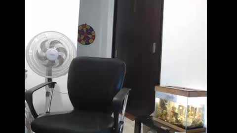 JColbi online show from September 2025 09:58:01 PM