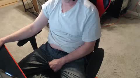 Snapshot of jcor13 chatting on January 2025 12:48:01 AM Jim online show from January 2025 12:48:01 AM