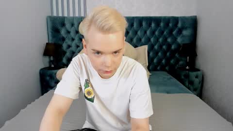 Snapshot of je_salvatore chatting on March 2026 07:47:01 AM je_salvatore online show from March 2026 07:47:01 AM