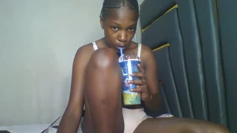 jean online show from December 2025 08:05:01 PM