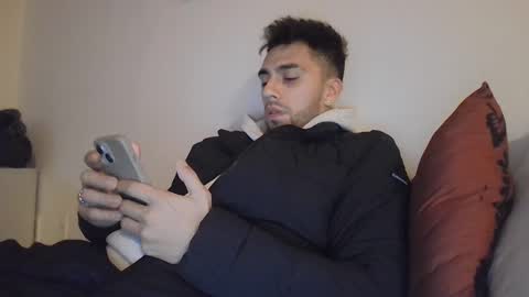 Snapshot of jeanpierbello7 chatting on December 2024 03:30:01 AM jean pier bello Silva online show from December 2024 03:30:01 AM