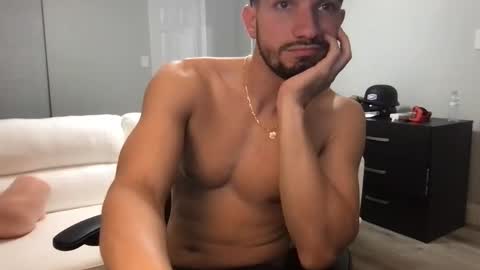 Snapshot of jeanwhitebianco chatting on November 2025 11:40:01 PM jeanwhitebianco online show from November 2025 11:40:01 PM