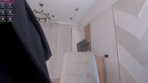 jee__son online show from April 2026 01:56:01 PM