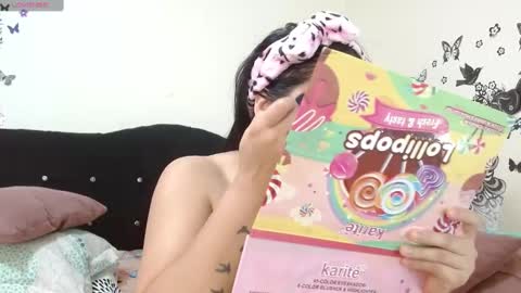 Snapshot of jeff_and_jade chatting on September 2025 11:42:01 AM jeff and jade online show from September 2025 11:42:01 AM