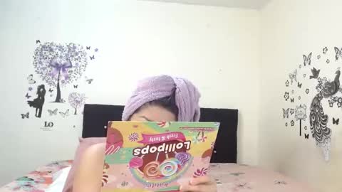 Snapshot of jeff_and_jade chatting on September 2025 12:18:01 PM jeff and jade online show from September 2025 12:18:01 PM