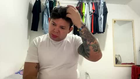 Snapshot of jeff_sexy754 chatting on November 2025 10:21:02 PM jeff_sexy754 online show from November 2025 10:21:02 PM