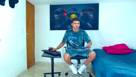 Snapshot of jeffer21_hot chatting on January 2025 06:06:01 AM jeffer21_hot online show from January 2025 06:06:01 AM