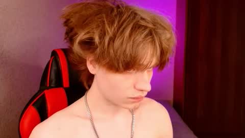 Snapshot of jeffreyue chatting on October 2025 07:25:02 PM Jeffrey online show from October 2025 07:25:02 PM