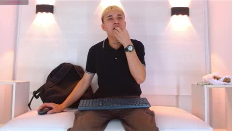 Snapshot of jeic_18 chatting on October 2025 04:15:02 PM jeic 18 online show from October 2025 04:15:02 PM