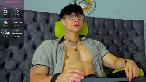 JC online show from December 2024 01:40:01 PM