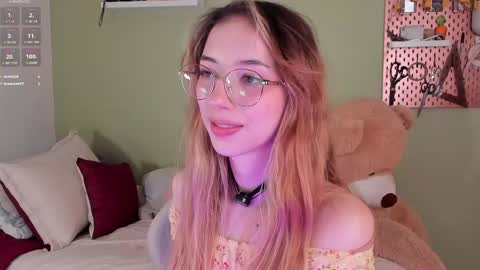 Snapshot of jelly_w5 chatting on June 2026 01:45:01 AM Jelly online show from June 2026 01:45:01 AM