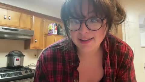 Snapshot of jellybeanin chatting on February 2025 08:03:01 AM Jelli online show from February 2025 08:03:01 AM