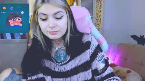 Snapshot of jelyaa chatting on December 2024 09:17:02 AM Jelya online show from December 2024 09:17:02 AM