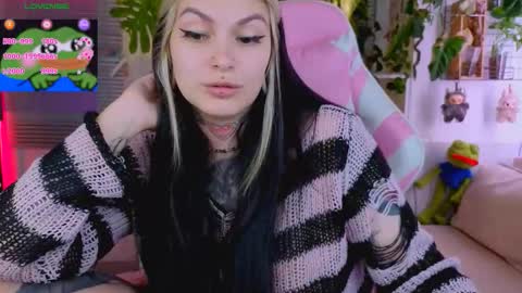 Snapshot of jelyaa chatting on September 2025 03:23:01 PM Jelya online show from September 2025 03:23:01 PM