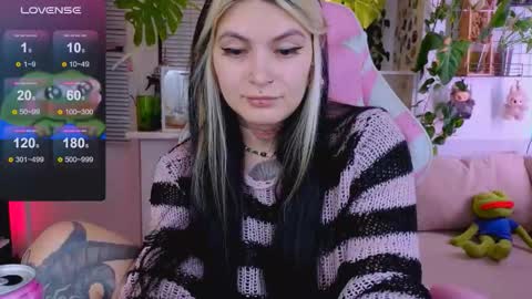 Snapshot of jelyaa chatting on September 2025 04:21:02 PM Jelya online show from September 2025 04:21:02 PM