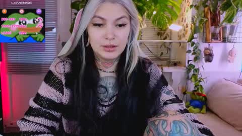 Snapshot of jelyaa chatting on November 2025 10:50:02 AM Jelya online show from November 2025 10:50:02 AM