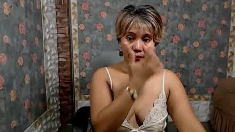 Snapshot of jemm36 chatting on January 2025 06:02:01 PM Jem online show from January 2025 06:02:01 PM