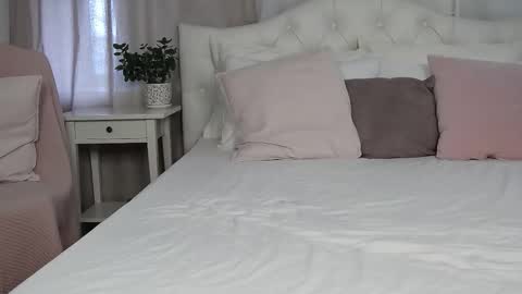 Snapshot of jenaloren chatting on February 2025 06:32:02 AM Jena dont forget to thumbs up your rating is so important to me online show from February 2025 06:32:02 AM