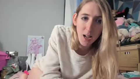 Snapshot of jenbydoll chatting on January 2025 09:14:02 PM JenbyDoll online show from January 2025 09:14:02 PM