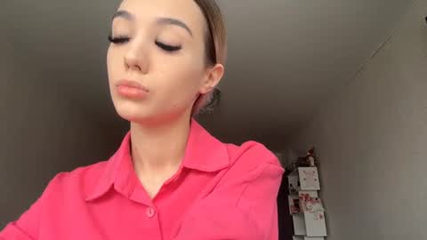 Snapshot of jenevaprattis chatting on June 2026 05:27:01 AM Lesya online show from June 2026 05:27:01 AM