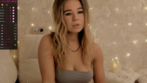 EvaSileZ online show from November 2025 05:10:01 AM