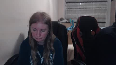 JenisAndPeter online show from December 2025 07:23:02 PM