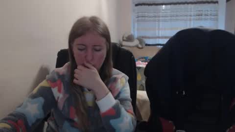 JenisAndPeter online show from December 2025 06:19:01 AM