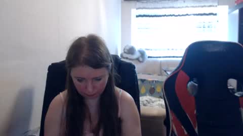 Snapshot of jenisandpeter chatting on July 2026 06:47:02 AM JenisAndPeter online show from July 2026 06:47:02 AM