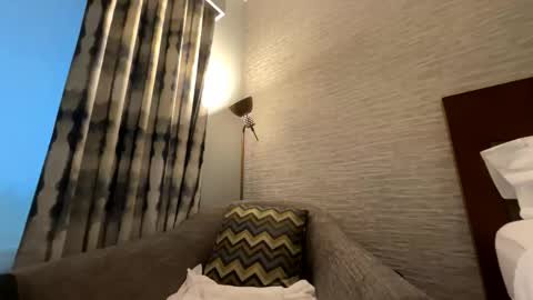 jenkini online show from October 2025 12:00:01 AM