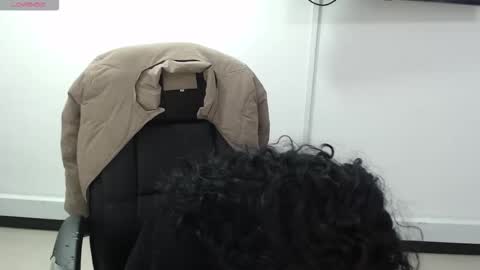 Snapshot of jenn_cg chatting on September 2025 07:50:02 PM jenn online show from September 2025 07:50:02 PM