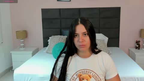 jenner_madison online show from November 2025 11:32:02 AM