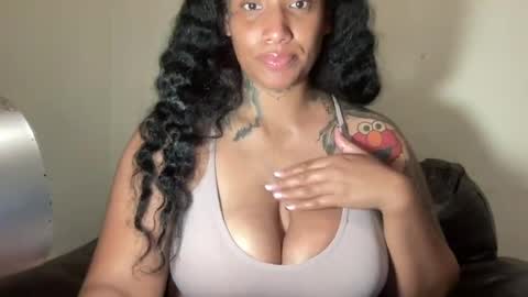 Snapshot of jenni_cash chatting on July 2026 07:32:02 AM Mistress Jenni online show from July 2026 07:32:02 AM
