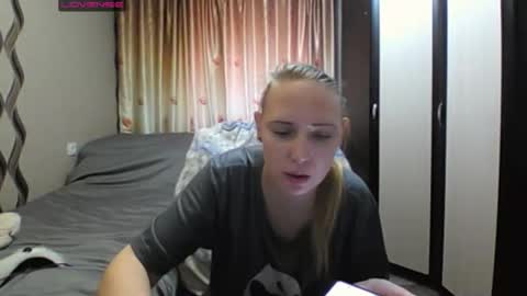 JenniDeep online show from March 2026 12:43:02 PM