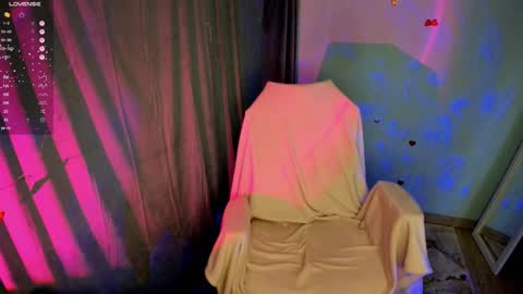 Jennie online show from October 2025 06:49:02 PM