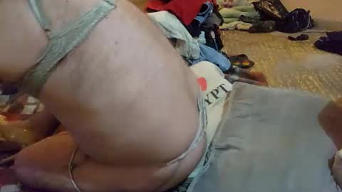 Snapshot of jennieheels19 chatting on January 2025 08:15:01 AM jennieheels19 online show from January 2025 08:15:01 AM