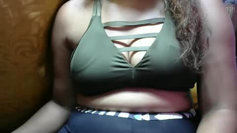 jenniella online show from February 2025 07:58:02 PM