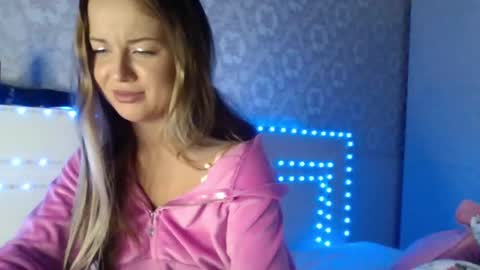 Snapshot of jennifer838 chatting on January 2025 06:16:02 PM Jennifer online show from January 2025 06:16:02 PM