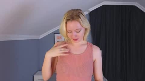 Snapshot of jennifer_mathis chatting on October 2025 03:08:02 PM jennifer_mathis online show from October 2025 03:08:02 PM