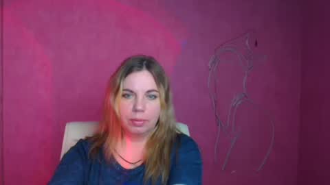 Jennifer online show from September 2025 06:28:02 AM