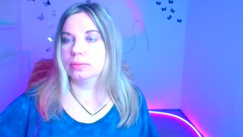 Jennifer online show from April 2026 05:52:01 AM