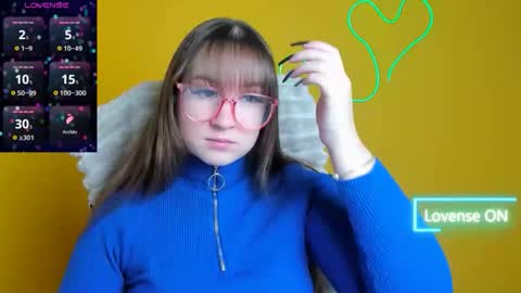 Jennifer online show from December 2025 06:44:02 AM