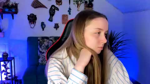Jennifer online show from June 2026 03:03:03 PM