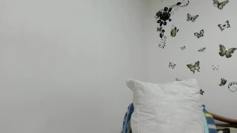 Snapshot of jenniferloveyou chatting on April 2026 05:17:02 PM jenniferloveyou online show from April 2026 05:17:02 PM