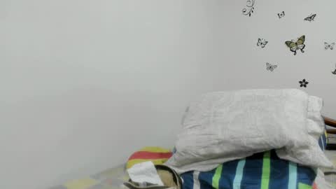 Snapshot of jenniferloveyou chatting on May 2026 11:59:01 AM jenniferloveyou online show from May 2026 11:59:01 AM