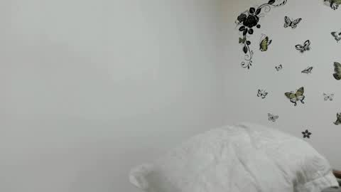 Snapshot of jenniferloveyou chatting on May 2026 10:04:02 PM jenniferloveyou online show from May 2026 10:04:02 PM