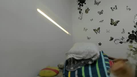 Snapshot of jenniferloveyou chatting on May 2026 11:37:01 AM jenniferloveyou online show from May 2026 11:37:01 AM